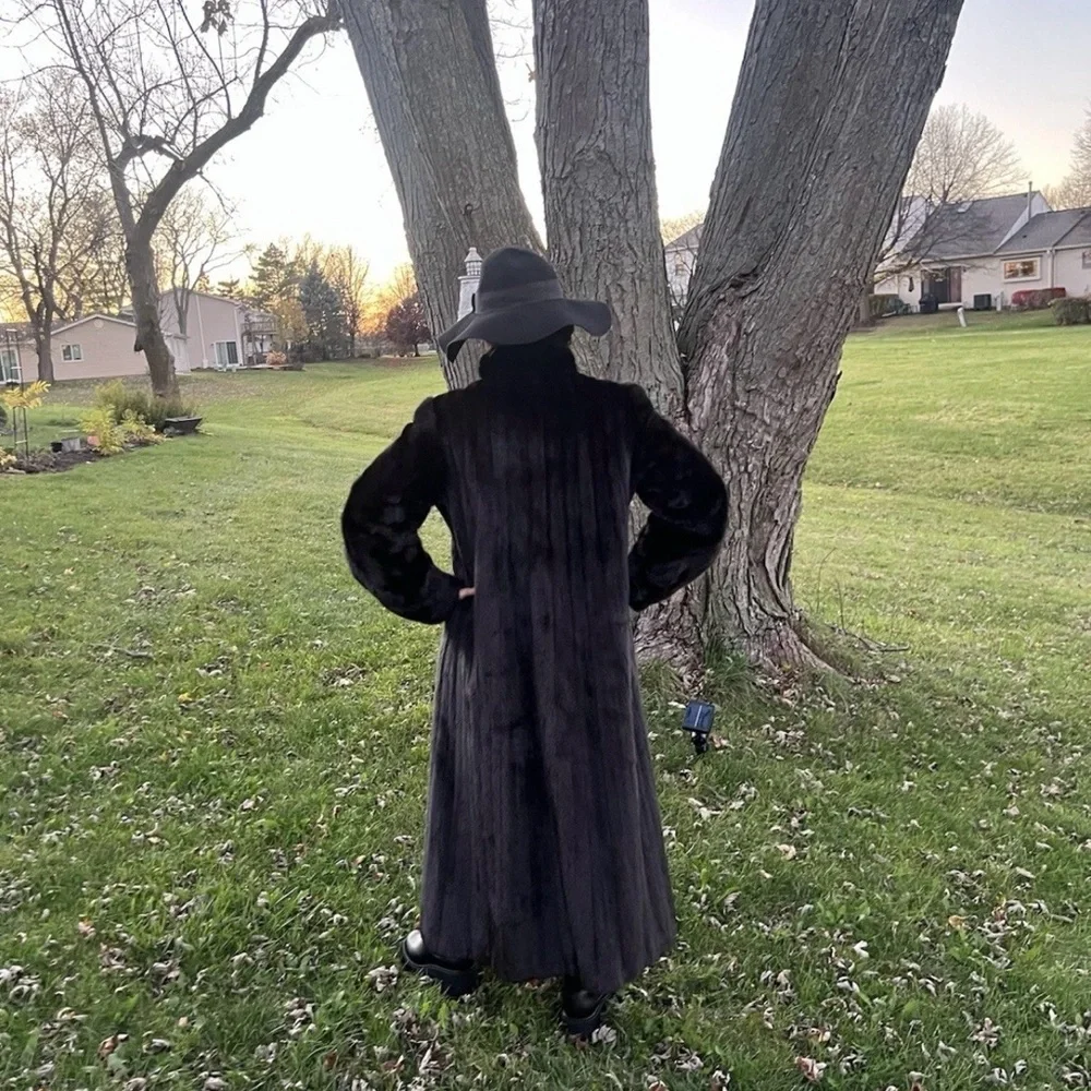 York Furrier Genuine Mink Fur Coat By Bill Blass Mahogany Stand Collar L/XL - Picture 4 of 15